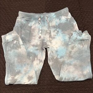 GreenTea Women's Blue and White Tie-Dye Joggers